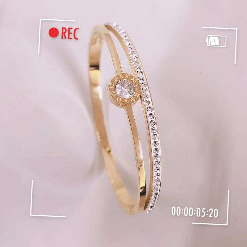 Full Sky Star Roman Digital Bracelet Women's High end Rose Gold Titanium Steel Anti Itch Open Hand Decoration