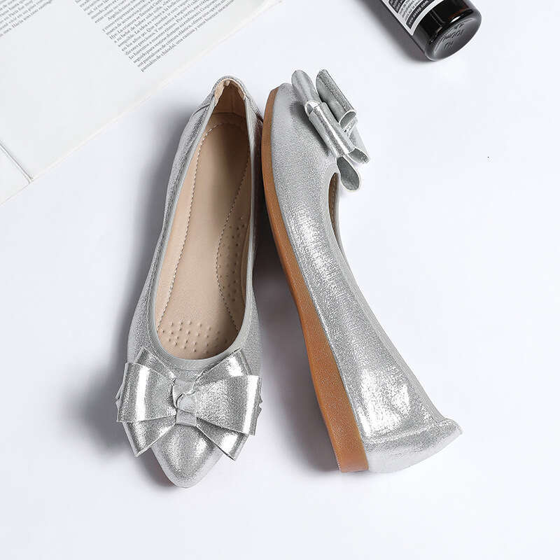 Soft Soled Bean For Women's Summer 2023 New Grandma Shallow Mouth Scoop Shoes, Low Heel Small Fragrant Style Matching Skirt Single Shoes