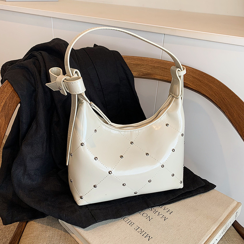 Bag Bright Face Fashion Women, Korean Version, Trendy And Versatile Shoulder Bag, 2024 Summer New Item, Niche Texture Armpit Bag For Women