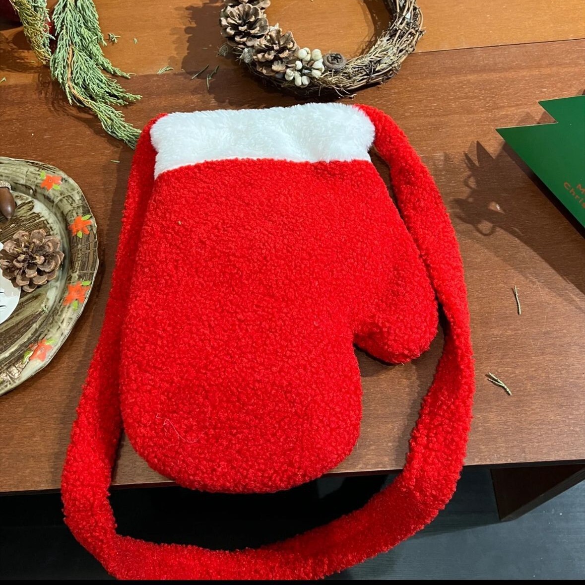 New Large Capacity Funny Personalized Single Shoulder Crossbody Bag For Female Designer Christmas Red Gloves