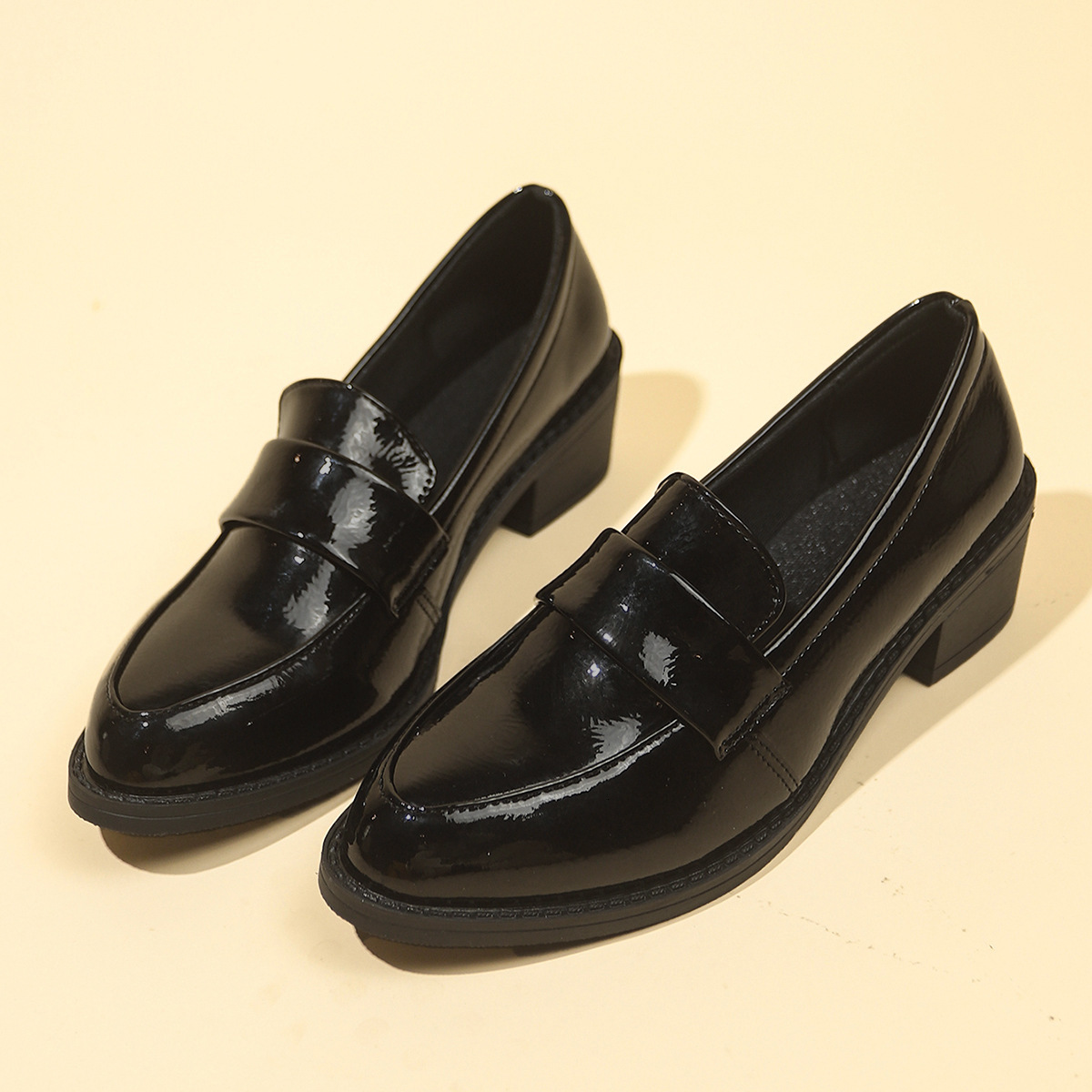 2025 Spring and Autumn New Le Fu Shoes for Women, Casual Single Shoes with Thick soles, Retro One Step Lazy Leather Shoes