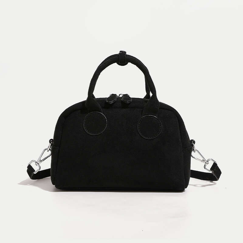 Matte hand-held bowling for women 2024 new niche pillow bag, simple and versatile single shoulder crossbody bag