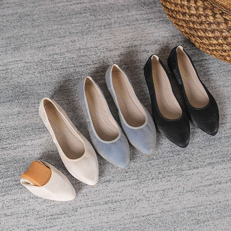 Spring 2023 New Shallow Mouth Dance Evening Versatile Flat Bottom Fairy Bean Ladle Pointed Single Shoes For Women