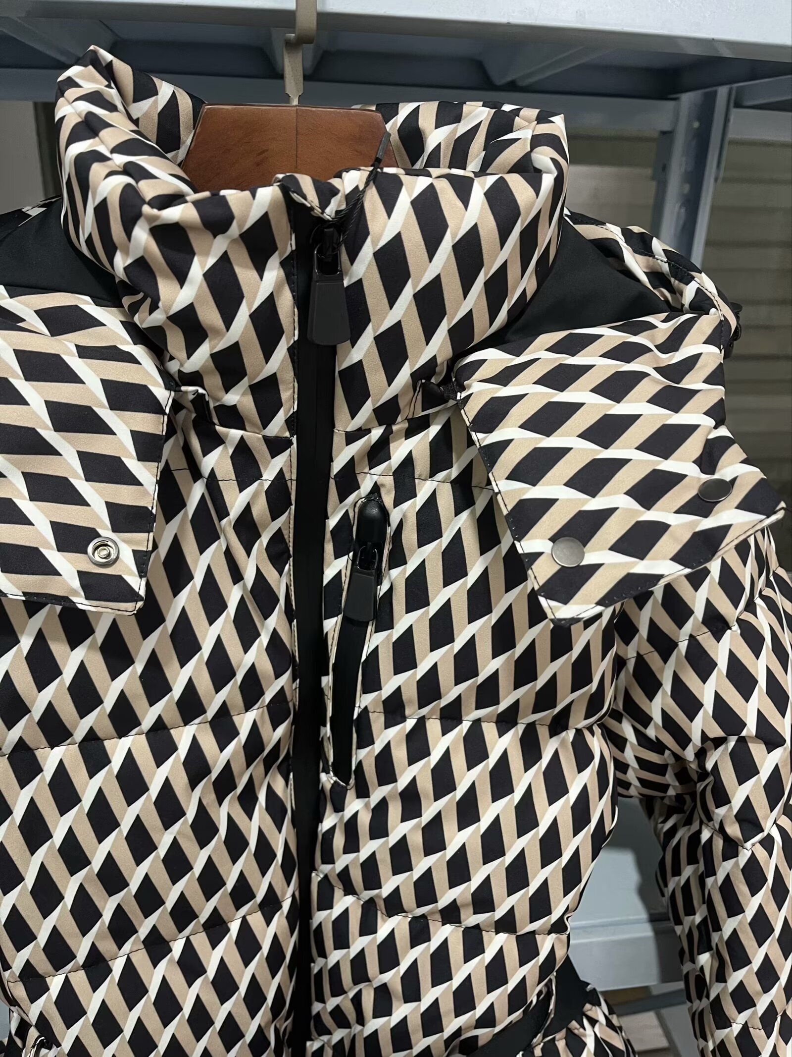 2025 New Women's Fashion Waist With Belt Hooded Down Cotton Commuting Warm Windproof Jacket More Comfortable To Wear