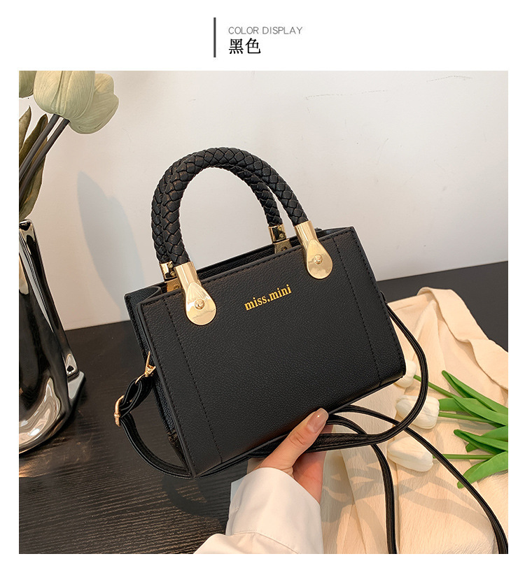 new style Summer New Fashion Weaving Handbag Single Shoulder Crossbody Small Square Women's Bag Mixed Batch