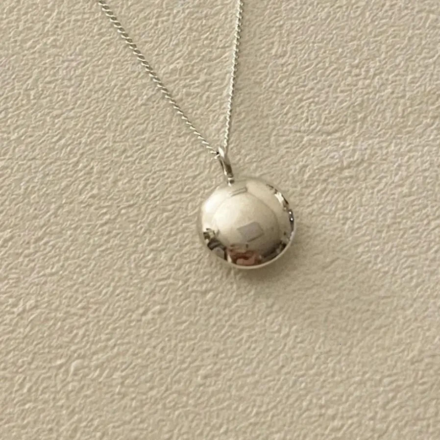 Korea 925 Sterling Silver INS Clavicle Chain Jewelry Simple Round Glossy Pendant Necklaces for Women Gold 18k 241220