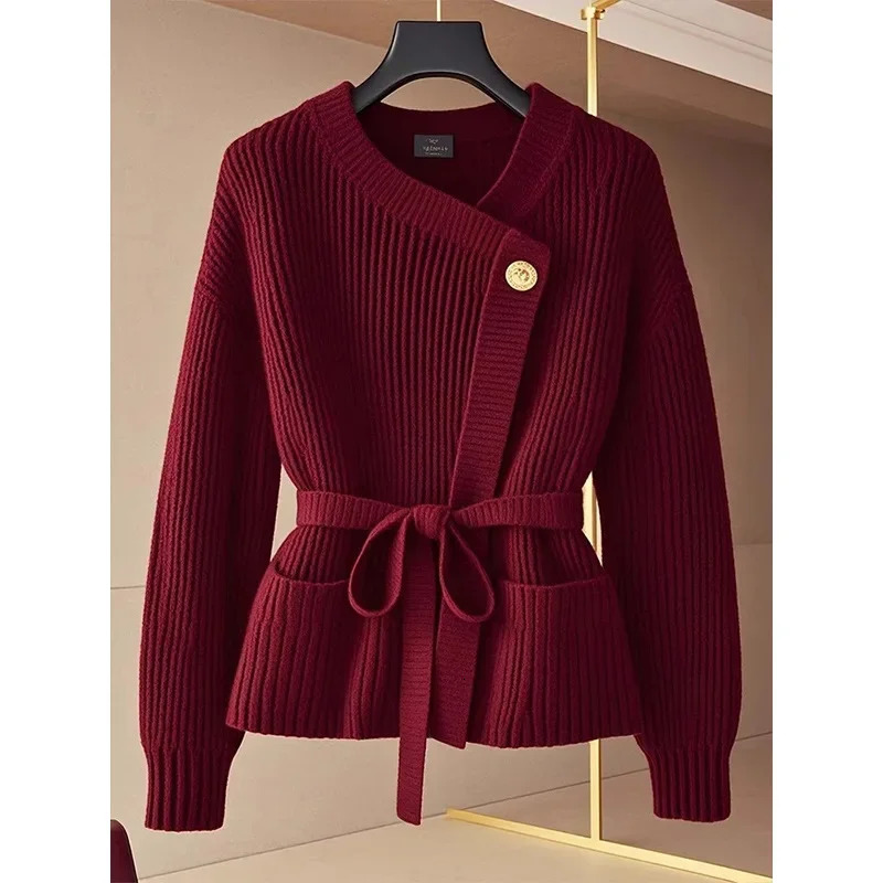 Red Cardigan Sweater Coat Womens 2025 Winter Light Allmatch Fashion Knitwear Female Longsleeved Elegant Top 241220