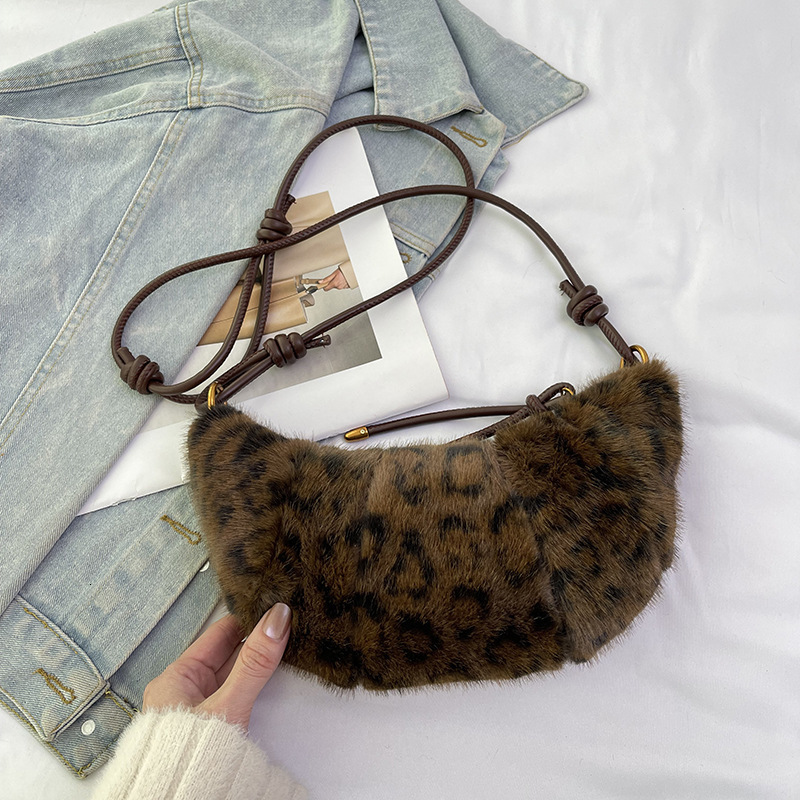 Bag Super Popular Small In Autumn Winter, High-End And Leopard Print Cow Horn Texture, Plush Crossbody Bag For Women