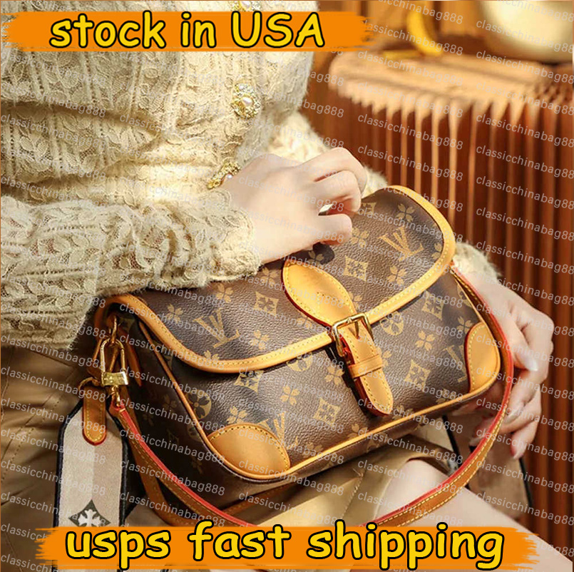 2024 Women Luxurys Designer Bag Crossbody Diane Baguette Classic Vintage Canvas Jacquard Strap Flower Flap Embossed Letters Clutch Purse Shoulder Bags Tote Bag