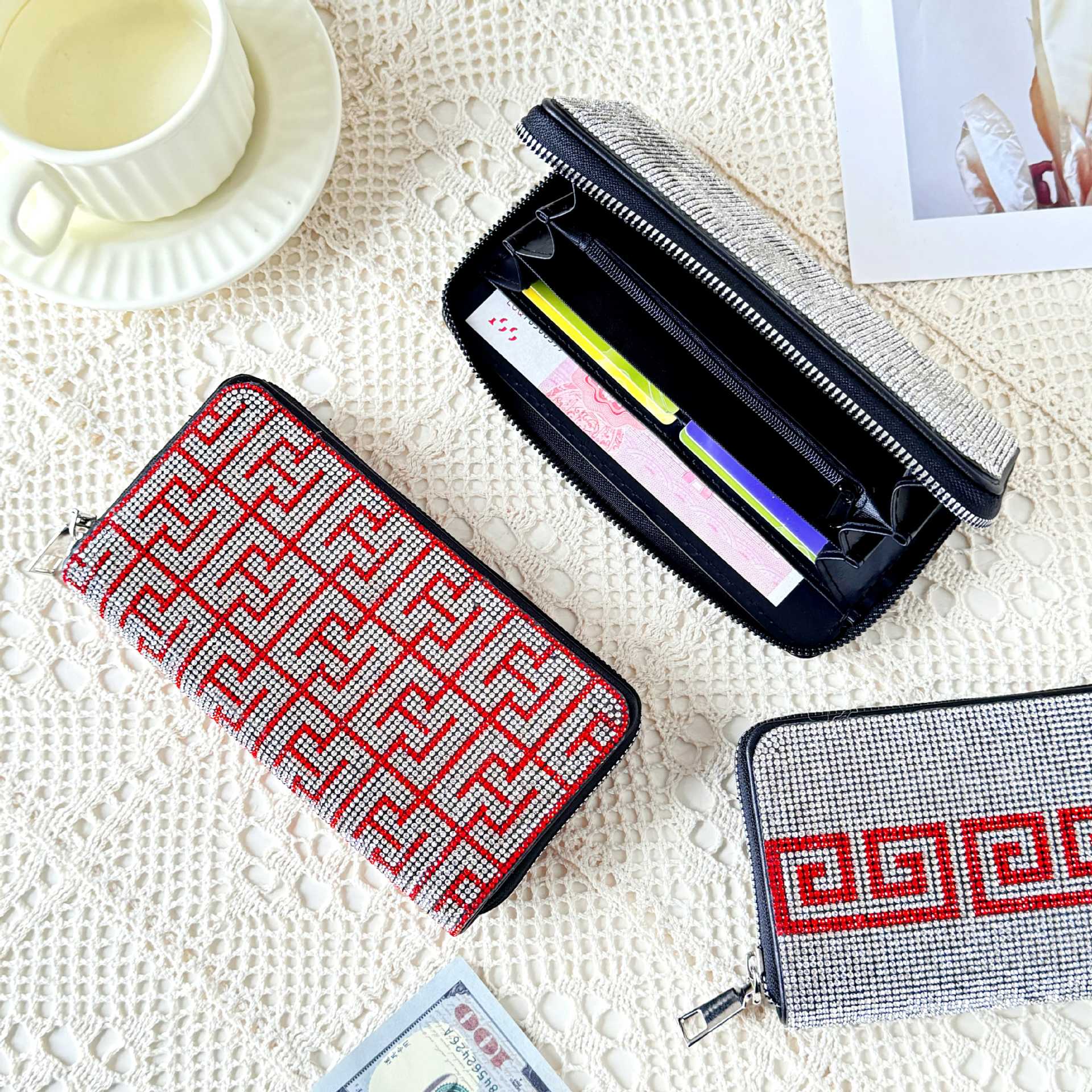 Free shipping 2025 new designer Wallets Card bag Diamond chain wallet multiple card slots loose change