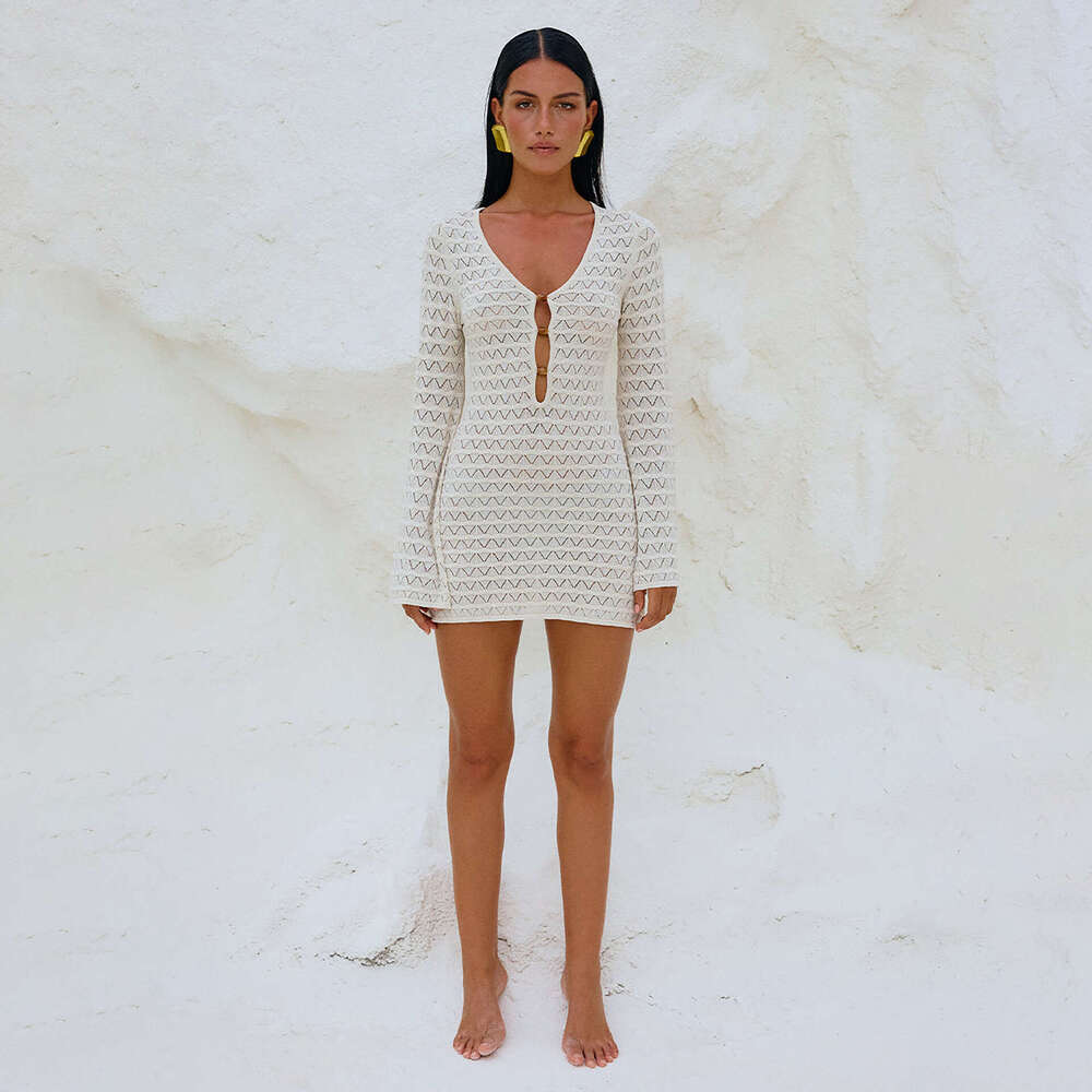 New products for 2025 European and American dresses, women's solid color sexy knitted beach bikini swimsuit, cover up, sun protection clothing, 2