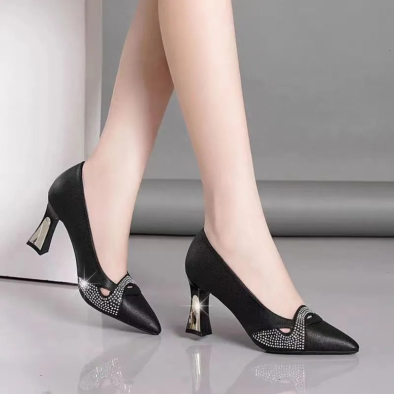 Women Cool Black White Patent Leather Spring & Summer Slip On Stiletto Heels Lady Fashion Brand Elegant Comfort Pumps G72d
