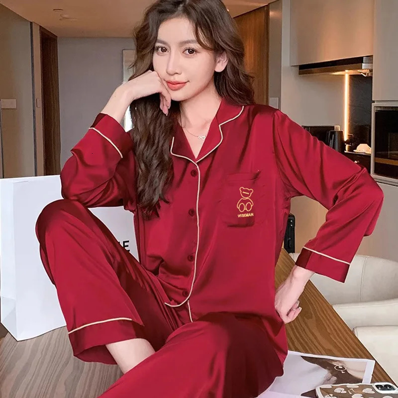 Spring Autumn Women Pajamas Fashion Womens Red Zodiac Bear Print Pijamas Lapel Leisure Sleepwear Satin Silk Home Clothing 241217