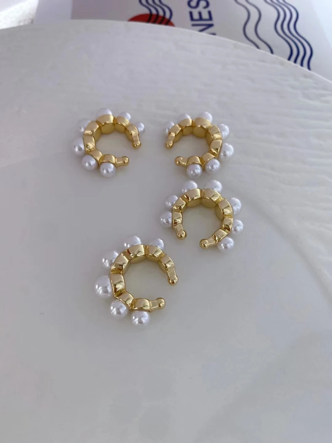 5Pairs Korean Women Gold Plated Pearl Shell Ear Cuff Vintage Geometric Circle Earcuff Piercing Pearls Clip on Earings 241220