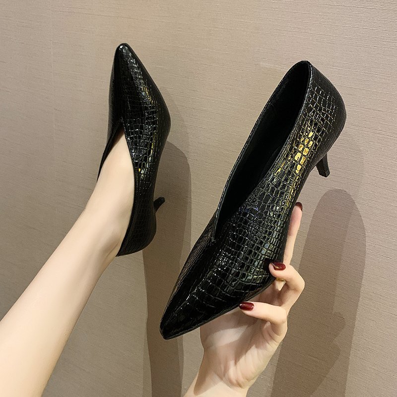Single Shoes Women 2022 All-Match Retro Women's Thick Heel Spring And Autumn New Pointed V Mouth Comfortable High Heels