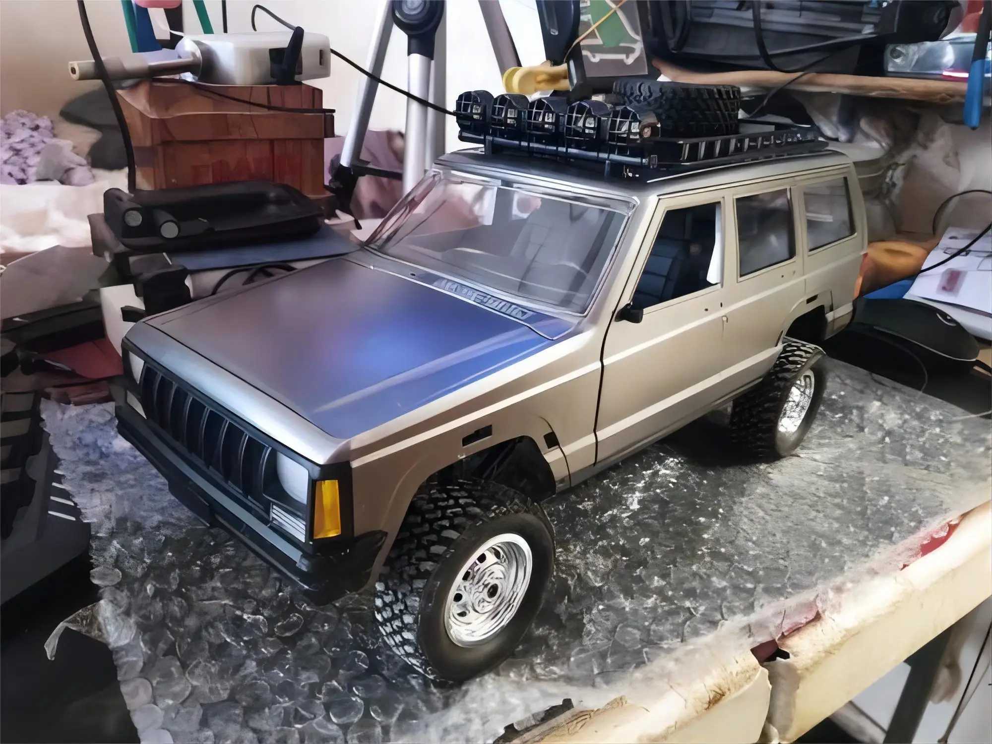 Free shipping MN78 1 12 Full Scale CAR Cherokee 213 four-wheel Drive Climbing Car RC Remote Controlled Toy Model for Kids gifts