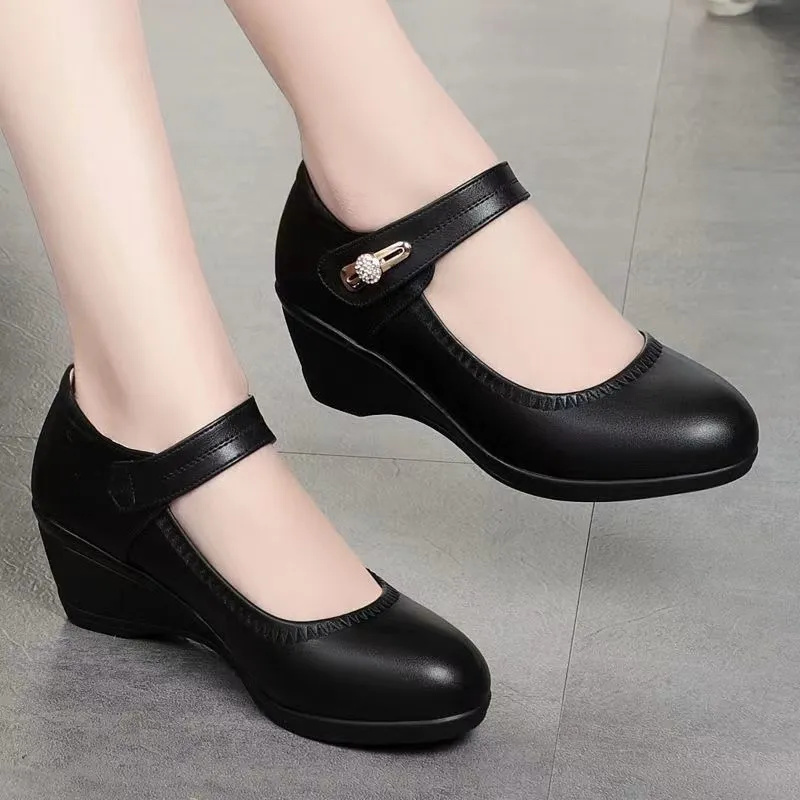 Atos De Mujer Women Cute Wine Red Height Increased Quality Patent Leather High Heel Shoes Lady Cool School Pumps C818
