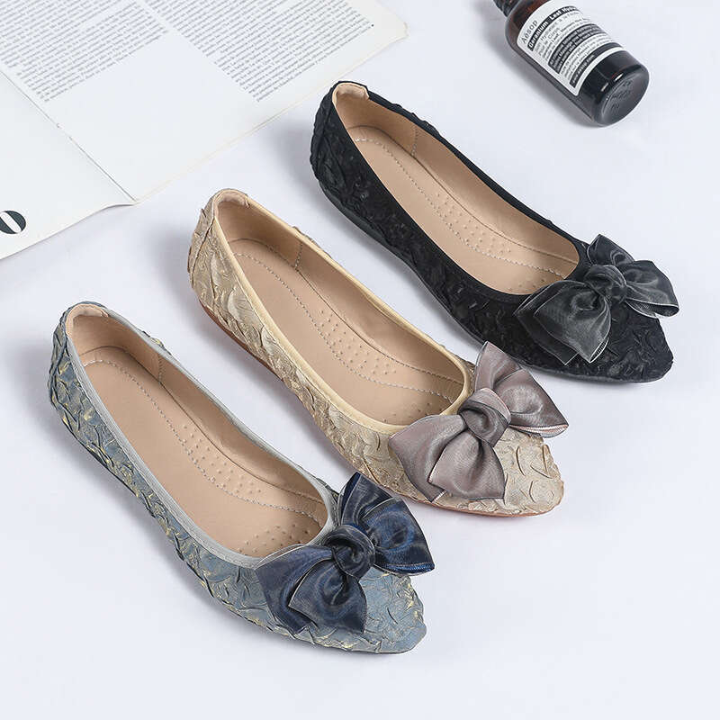 Soft Soled Bean For Women's Summer New Grandma Shallow Mouth Scoop Shoes, Low Heel Small Fragrant Style Matching Skirt Single Shoes