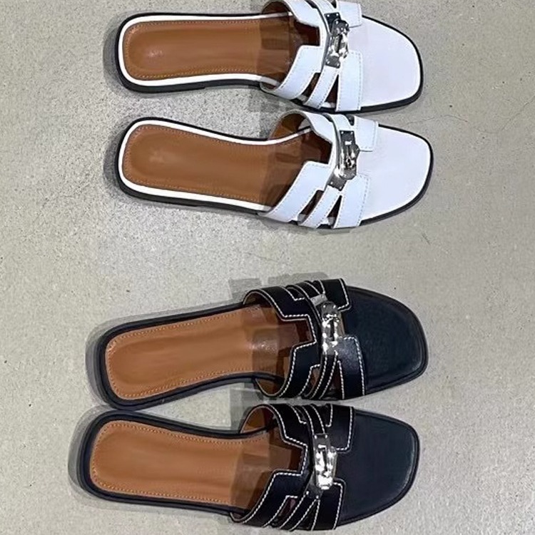 Free Shipping new slippers designer slides womans flat sandals Square Toes Sier lock buckle patent Slipper outdoor woman shoes szie 36-41
