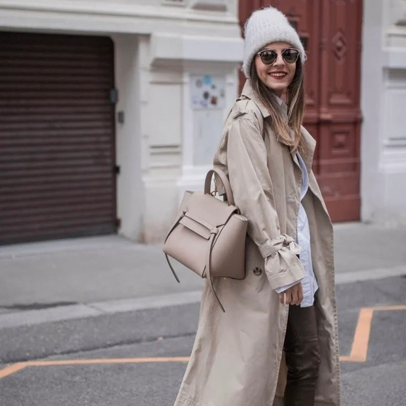The High-Quality Designer Catfish Bag Can Be Carried By Hand Crossbody With Leather Shoulder Strap To Adjust The Length