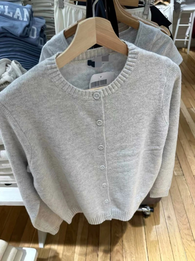 Vintage Streetwear Allmatch Sweater Cardigan Woman Autumn Gray Simple Long Sleeve Coat Round Neck Single BreastedSweaters 241220