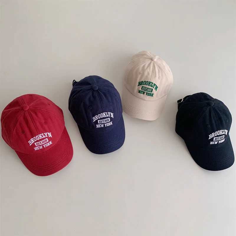 Caps Hats Simple letter embroidery childrens baseball cap summer solid color boys and girls sun hat Korean adjustable childrens beach hat H241223
