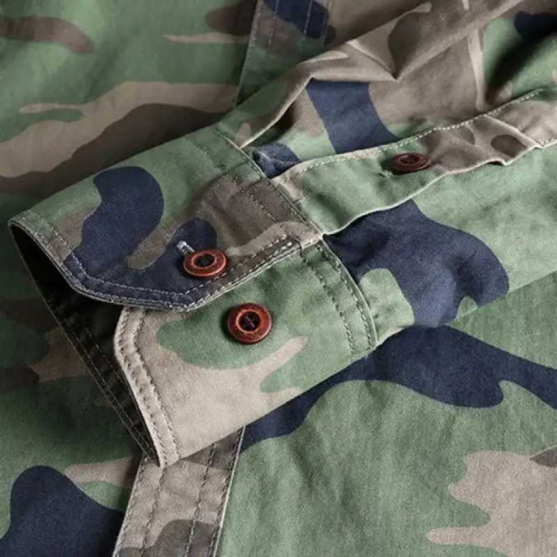 Mens camouflage cargo shirt made of high-quality and durable cotton suitable for outdoor hiking daily military casual pocket bra W241223