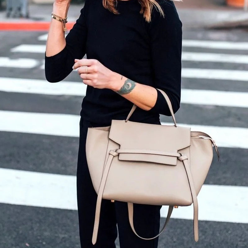 The High-Quality Designer Catfish Bag Can Be Carried By Hand Crossbody With Leather Shoulder Strap To Adjust The Length