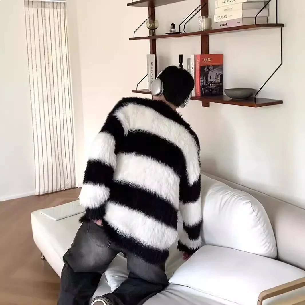 American Retro Color Block Striped Fluffy Knit Sweater Loose Overhead Round Neck Pullover For Men And Women Casual Couples Clot 241223