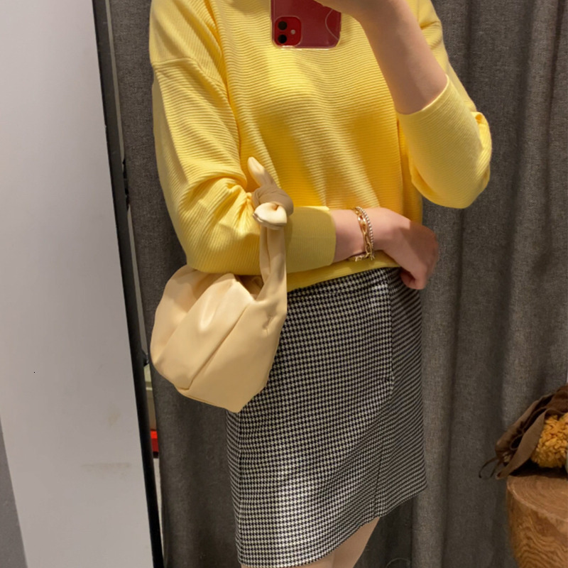 Spring And Summer 2022 New Yellow Soft Cloud Bow Decoration Fold Simple Basket Messenger Bag