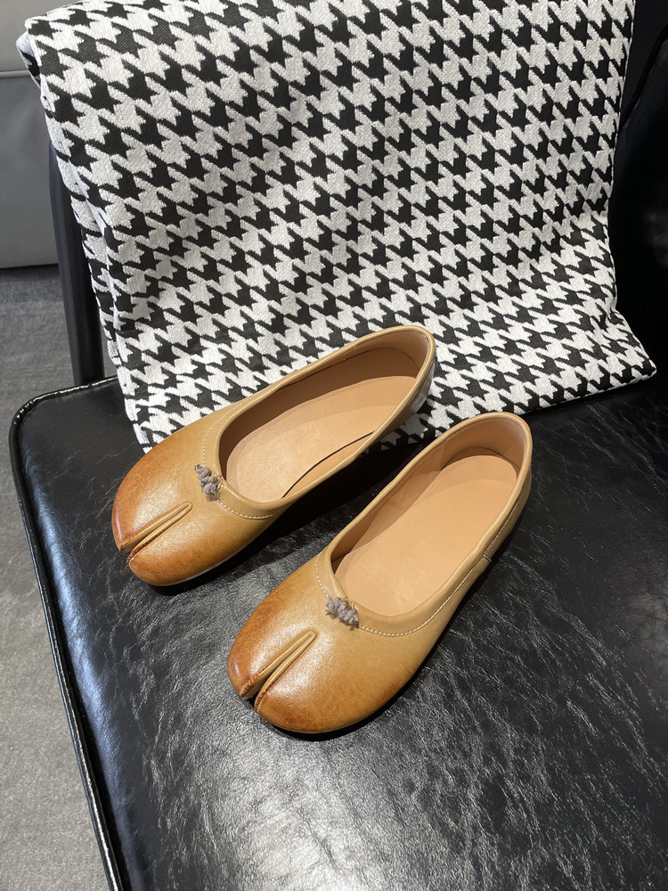 Cowhide Version~Different Horsehide Washed Split Toe Shoes For Women, Light Mouth Silver Pig Trotter Single Ballet Dance Shoes, New Style
