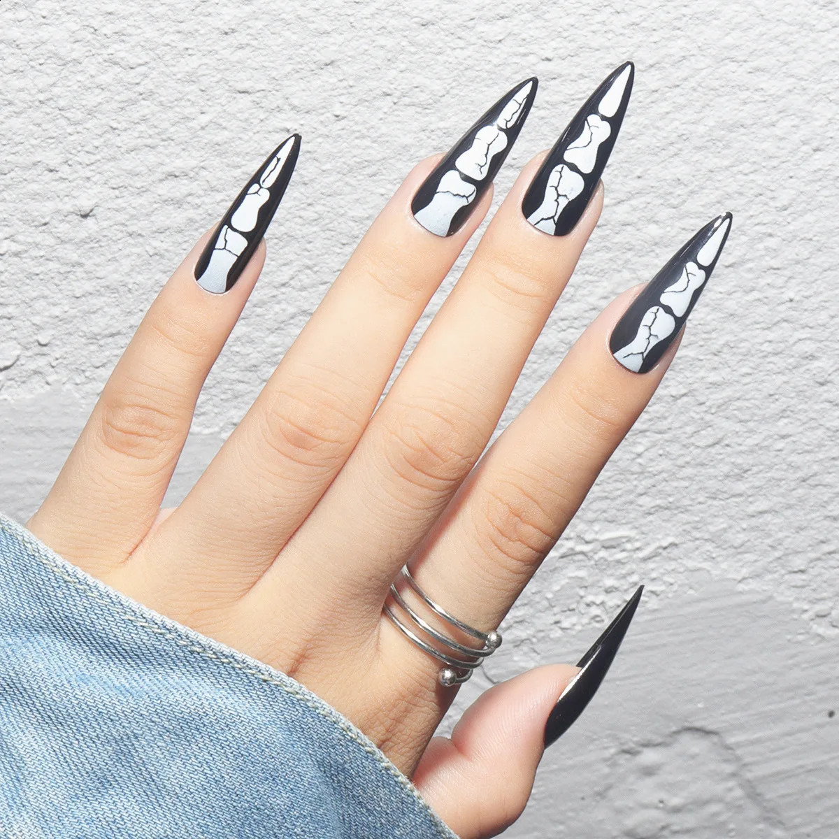 24Pcs Long Almond Stiletto False Nails Silver Base Ivy Press on Fake Nails Simple Wearable Nail Tips with Glue 241223