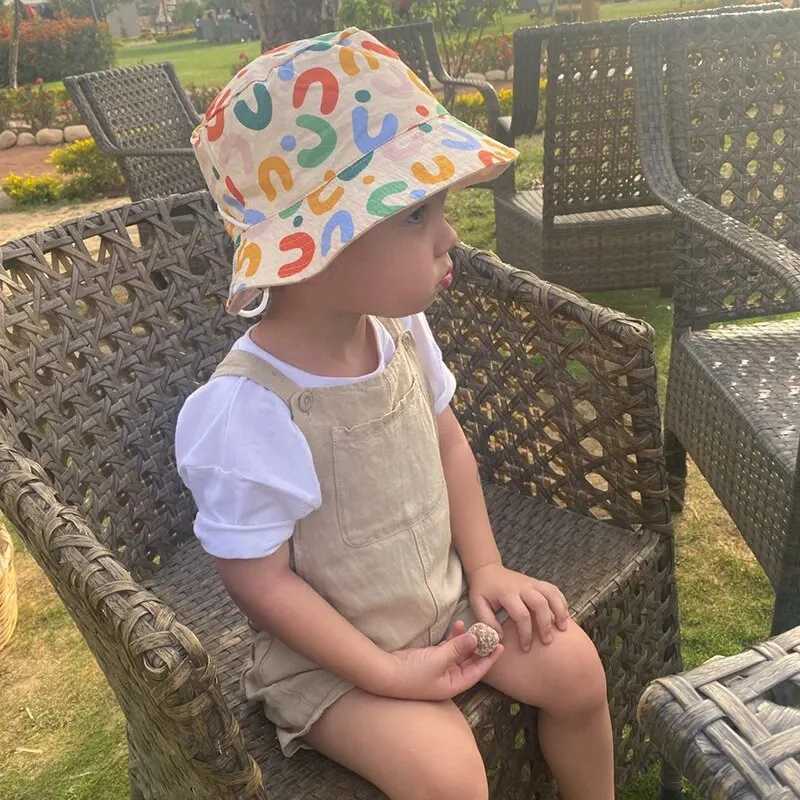 Caps Hats Double sided baby bucket hat with embroidered letters for boys and girls fishermans hat for spring and summer outdoor childrens sun hat H241