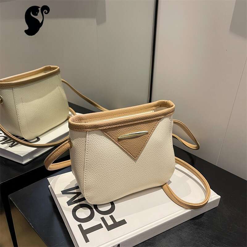 This Year's Popular Small Women's New Style Summer Versatile Shoulder Crossbody Texture Explosive Mother And Child Bucket Bag