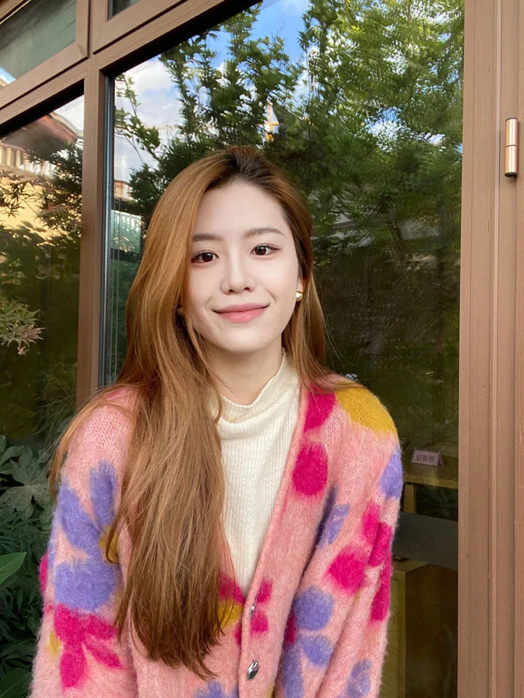 Dopamine soft and sweet pink flower jacquard sweater jacket womens autumn and winter lazy style knitted cardigan top 241223