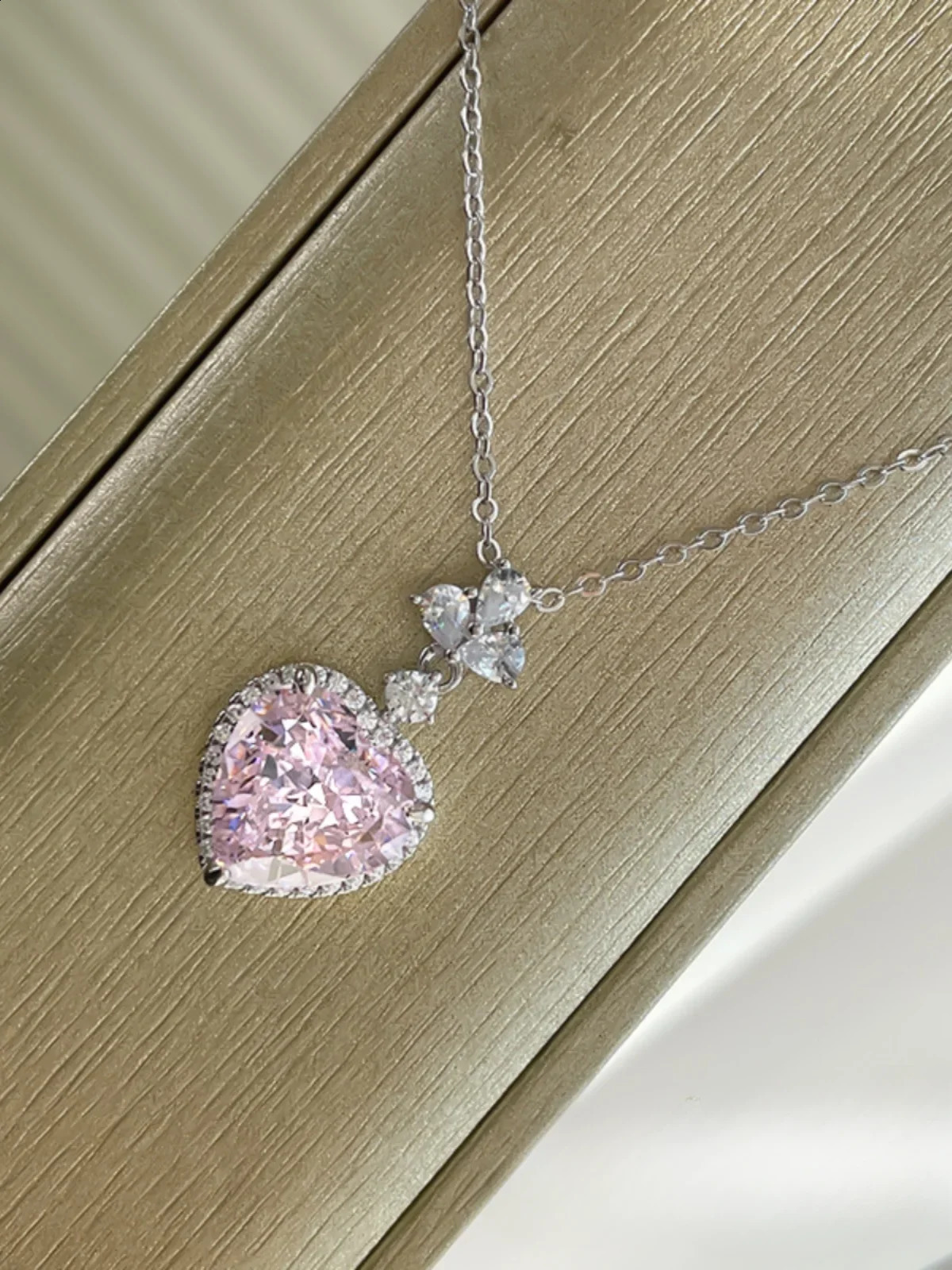Cherry blossom pink diamond necklace light and high-end pure silver 925 heart-shaped high carbon diamond ice flower cut 241220