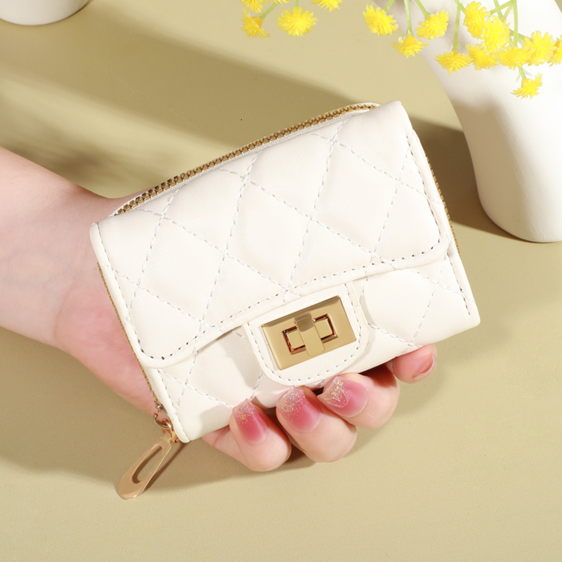 Women's Embroidered Heart Wallet, Short Multi-Function Handheld Card Holder, Sweet Zipper Coin Purse