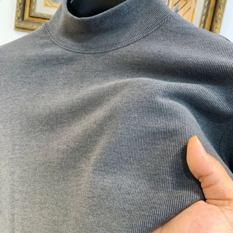 Smart Casual Men Autumn And Winter Solid Mock Neck Plus Velvet Warm Fashion All-match Slim Long Sleeve Pullovers T-Shirts Tops 241223