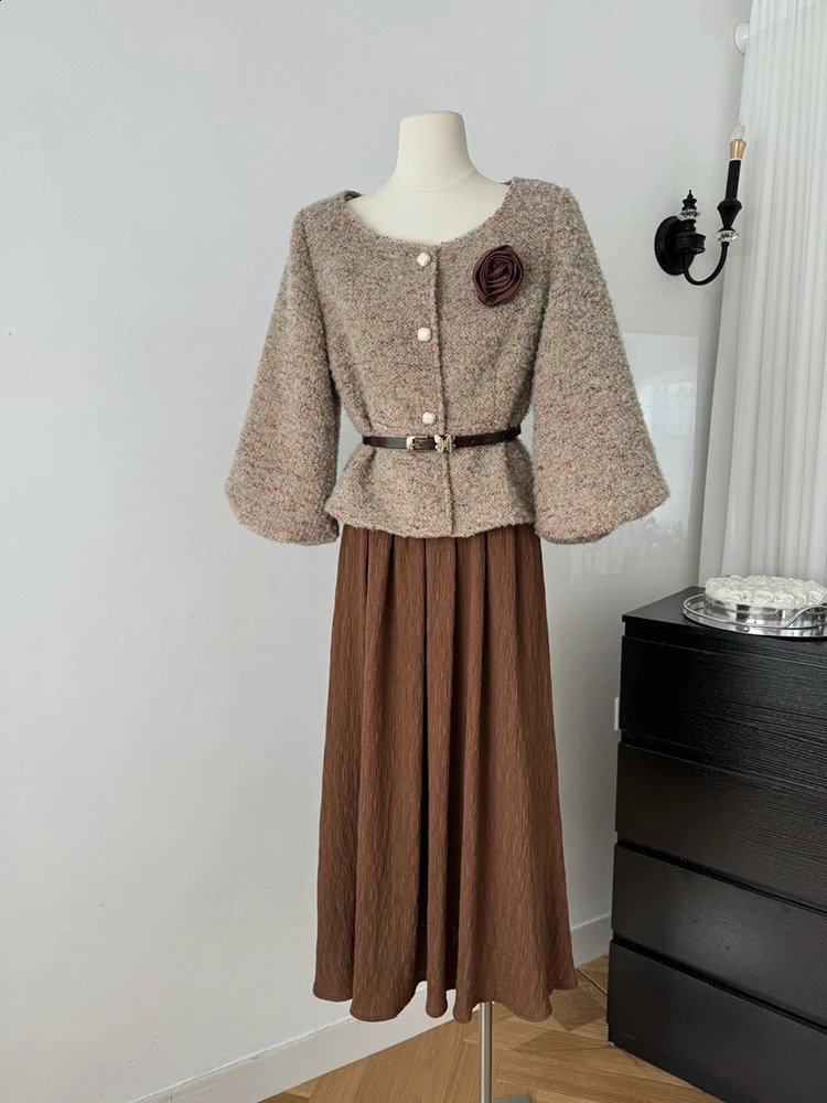 LUZHEN Elegant Solid Color Three-dimensional Loose Lamb Wool Coat Womens Fashion Fold Long Skirt AA2592 241220