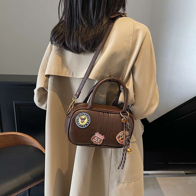 Bags autumn winter, small for women 2024, fashionable and versatile crossbody bags, high-end bowling bags