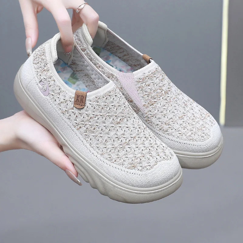 2025 New Women's Vulcanized Autumn Round Head Flat Shoes Mesh Breathable Women's Fishing Shoes Platform Casual Sports Shoes Trendy Casual Sh