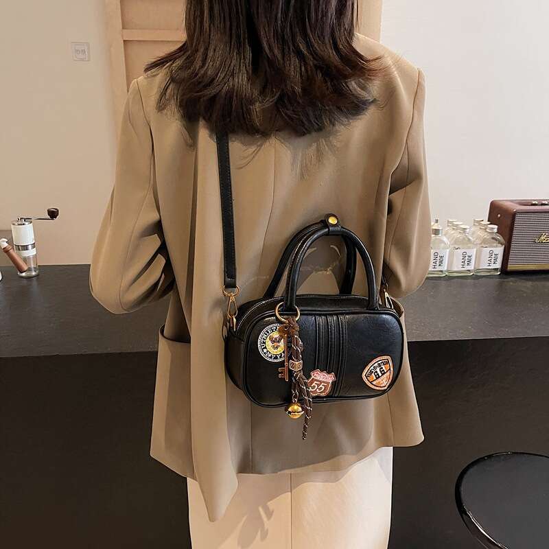 Bags autumn winter, small for women 2024, fashionable and versatile crossbody bags, high-end bowling bags