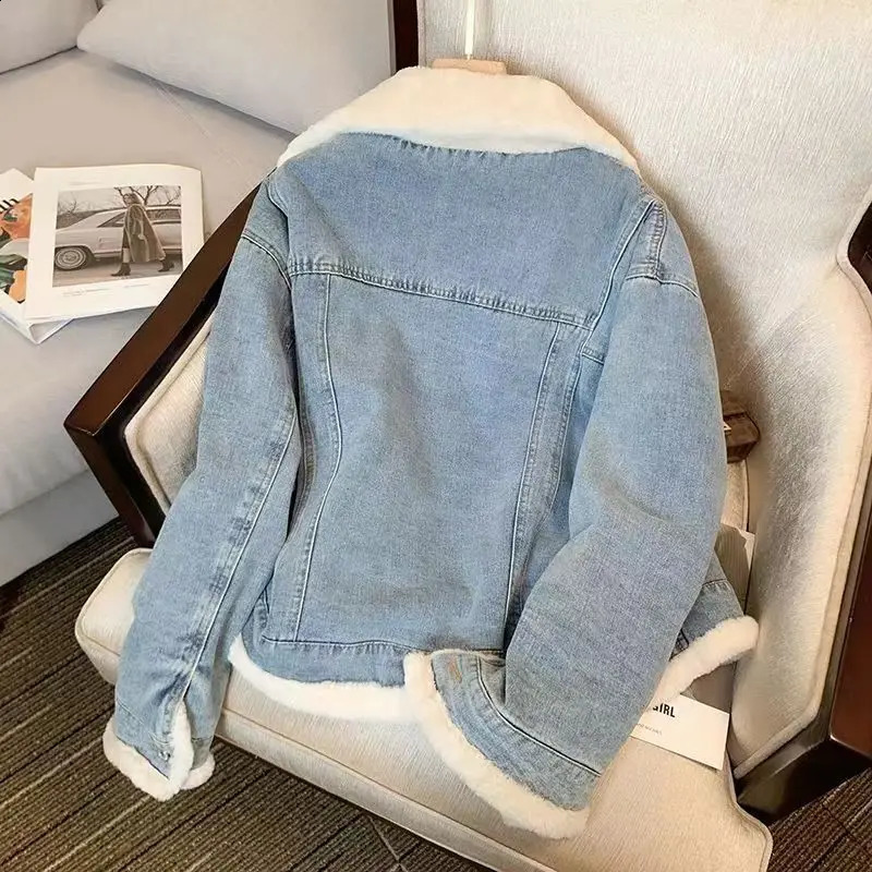 Winter Thicken Denim Jacket Women Two Sides Wearing Lamb Wool Outwear Female Loose Casual Warm Coat Lady POLO Collar Long Sleeve 241220