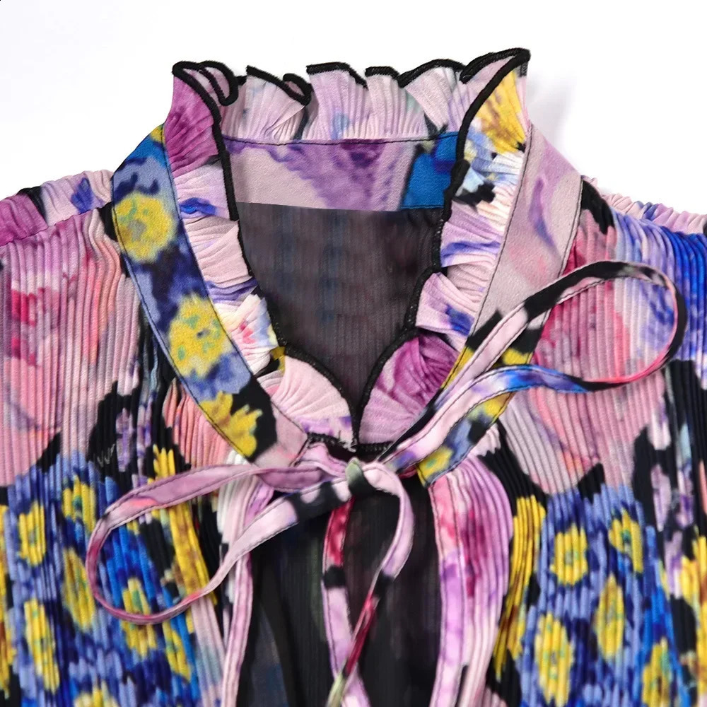 Spring and Summer Laceup Smudged Printed Elastic Waist Sleeveless Blouse Women Shirt Tops 241218