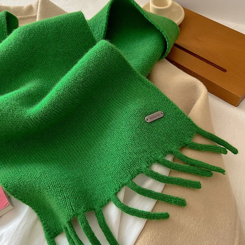 100% pure wool scarf from Australia womens winter high-end style tassel warm short scarf 241223