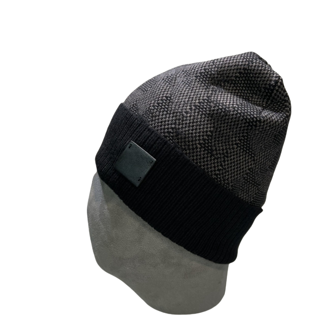 Autumn And Winter Sports Style Designer Beanie Hat Men's And Women's Cap Outdoor Vacation Checker Metal Letter Printing Casquette