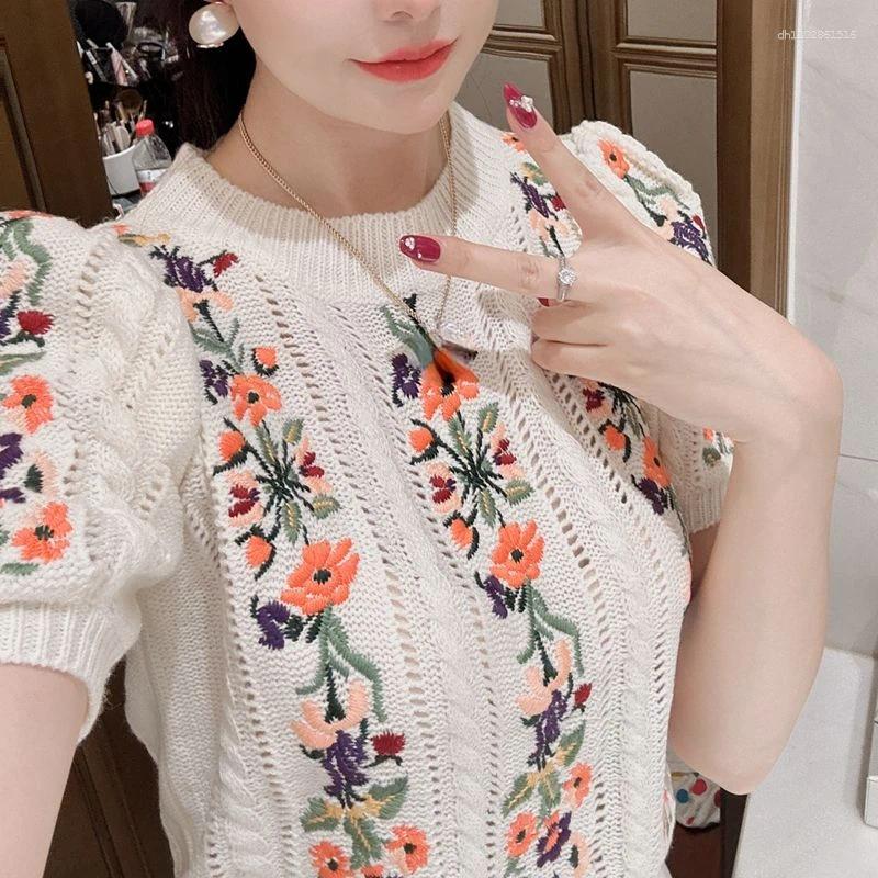 Women's Sweaters Vintage Elegant Embroidered Knitted Sweater Tshirt Women Summer Sleeve O-neck Tops Pullovers Stylish Fashion Chic