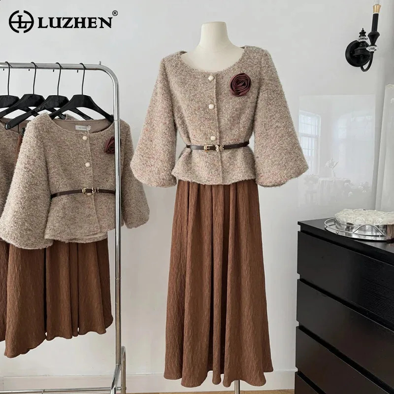LUZHEN Elegant Solid Color Three-dimensional Loose Lamb Wool Coat Womens Fashion Fold Long Skirt AA2592 241220