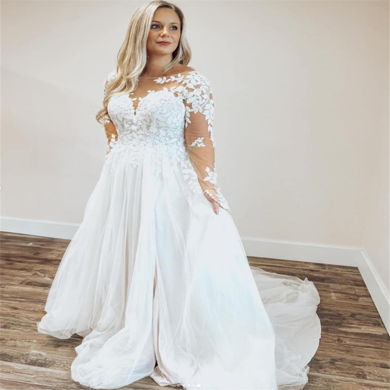 Plus Size Lace Wedding Dress With Slit Long Sleeve Appliques Country Beach Bridal Dresses Romantic Bohemian Bride Dress A Line Tulle Vestio De Novias 