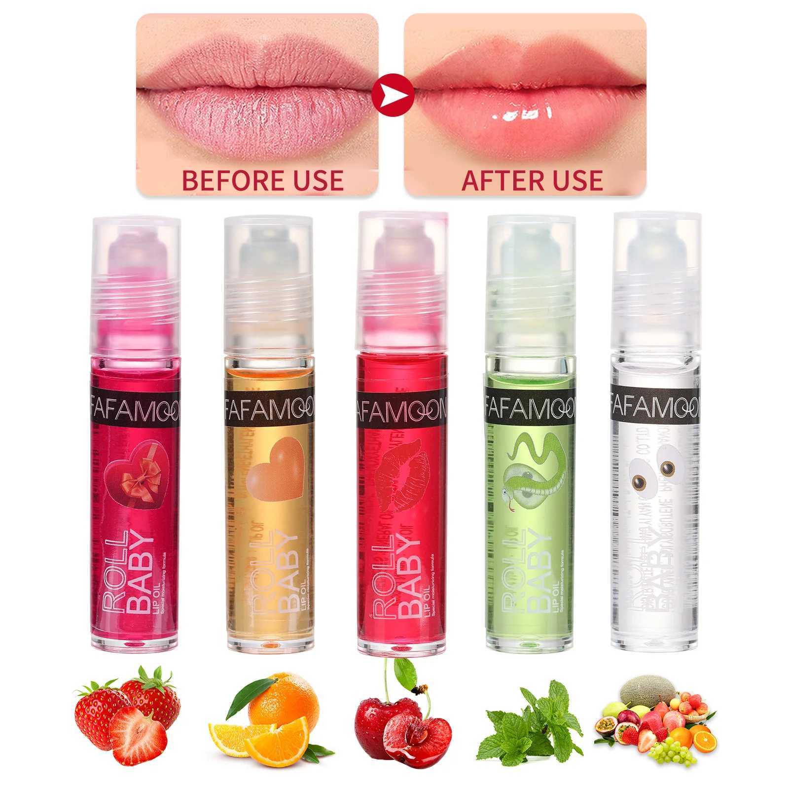 Strawberry is rolled on lipstick to alleviate dryness keep moisturizing fade lip color lip liner gloss lipstick Korean cute makeupW241223